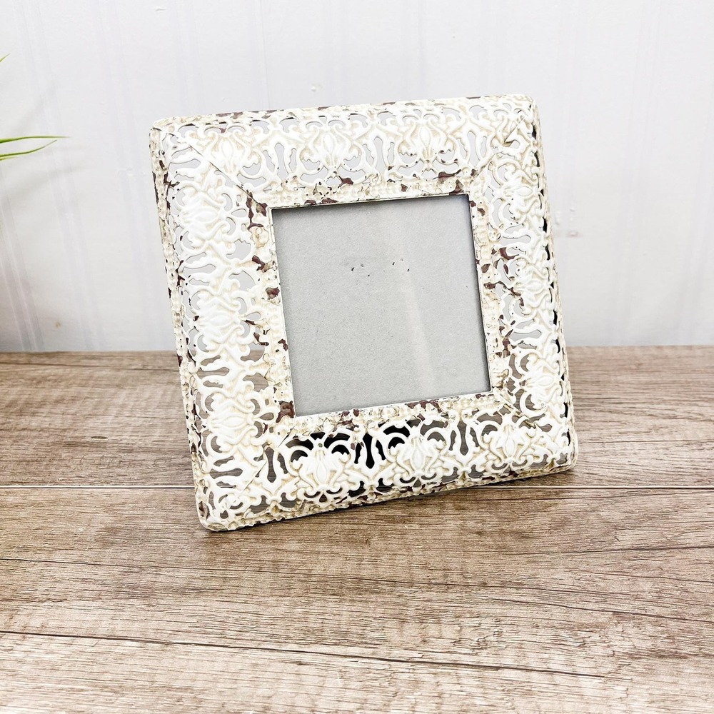 Brass Filigree‎ Picture Frame 3.5x3.5 inches